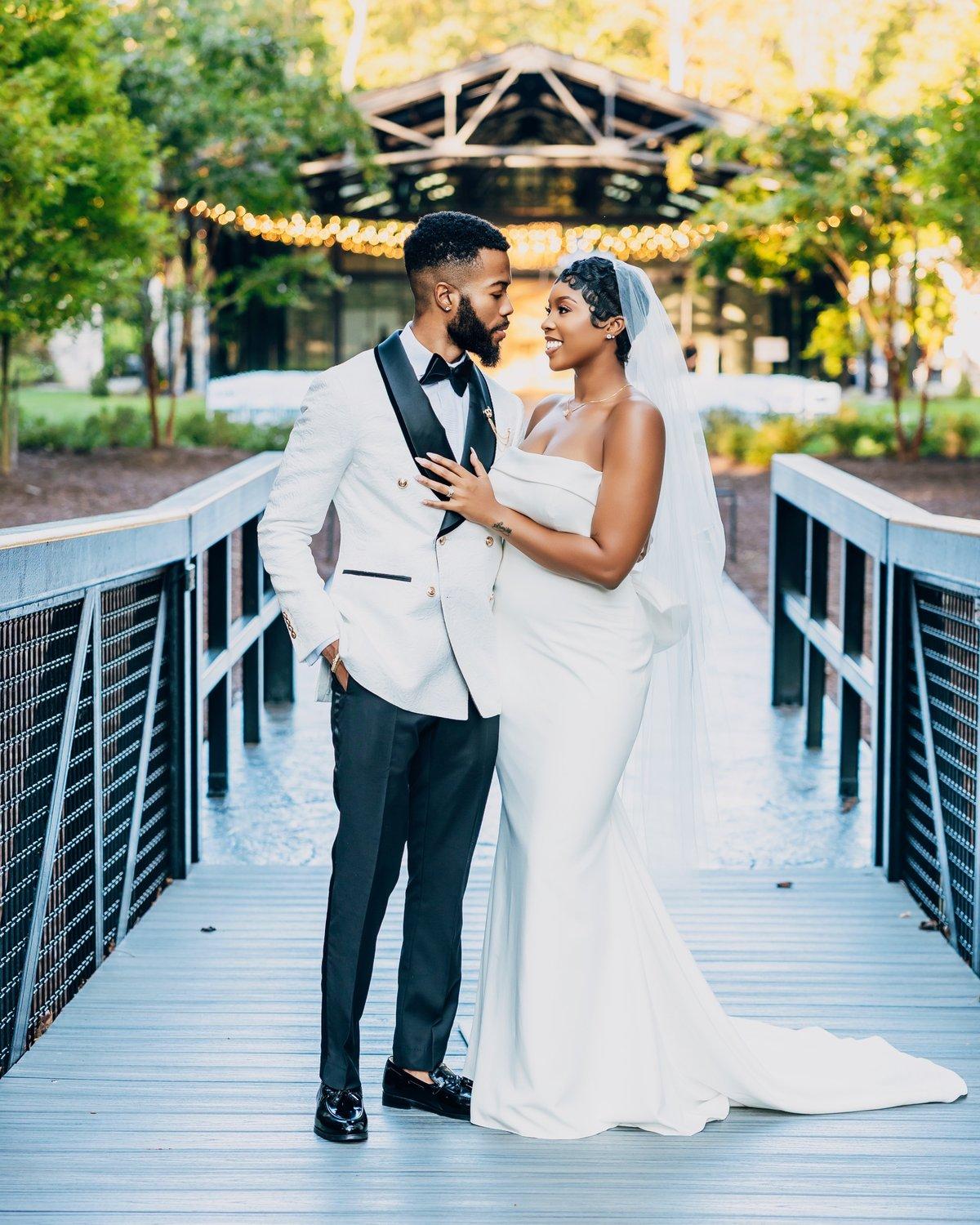 carousel-hero-element image-11