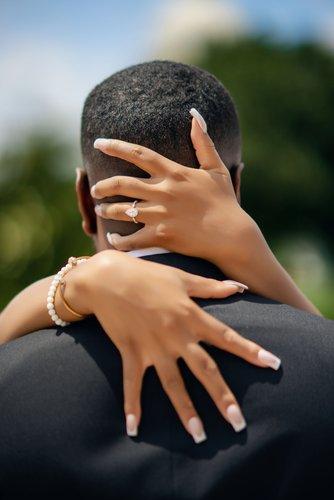 mobile - carousel-hero-element image-4